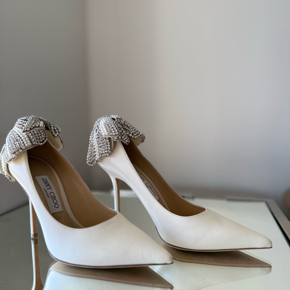 New Jimmy Choo White Love 100 Nappa Leather Pumps With Pearl And Crystal - Picture 12 of 15